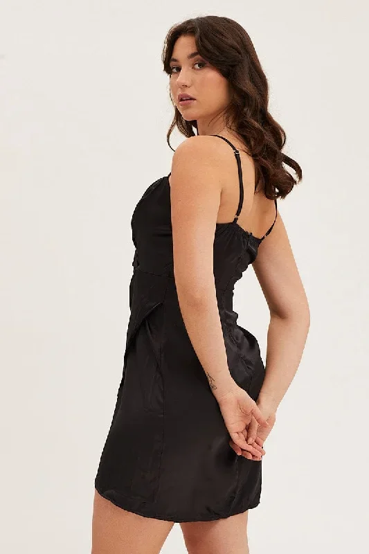 black-mini-dress-strap-wrap-sweet-heart-neck-polyester-dd12287-f3-1