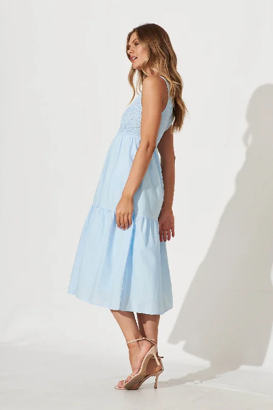 caribbean-midi-dress-in-pale-blue-cotton-linen