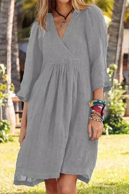 casual-simplicity-solid-fold-v-neck-t-shirt-dress-dresses