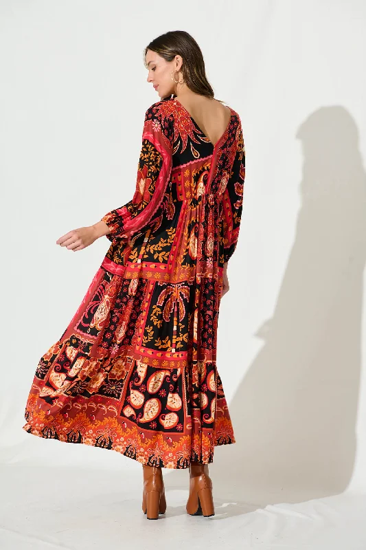 el-mar-maxi-dress-in-black-with-red-print