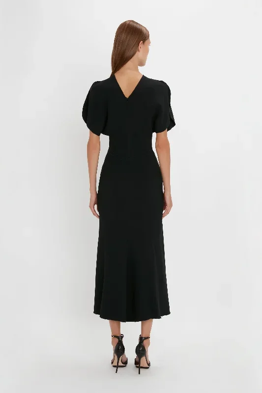 gathered-waist-midi-dress-in-black