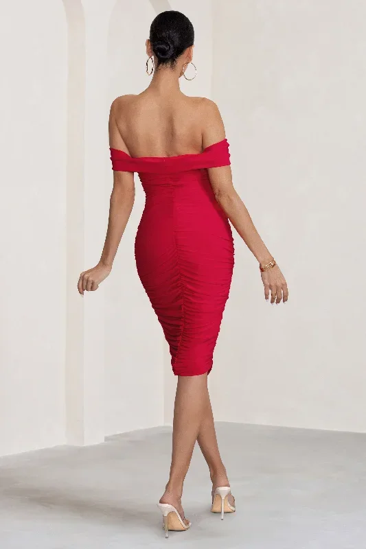 gratitude-red-off-shoulder-ruched-midi-dress-cl127088004