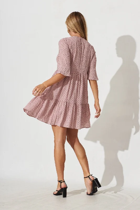 kiyana-smock-dress-in-pink-with-black-dot