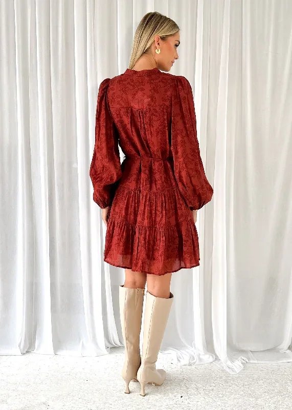 lizrtae-dress-burgundy