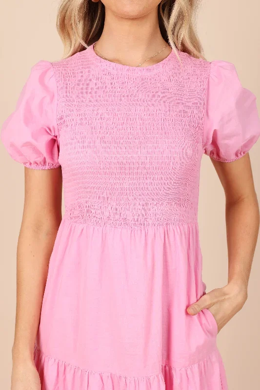 naura-shirred-tiered-midi-dress-pink