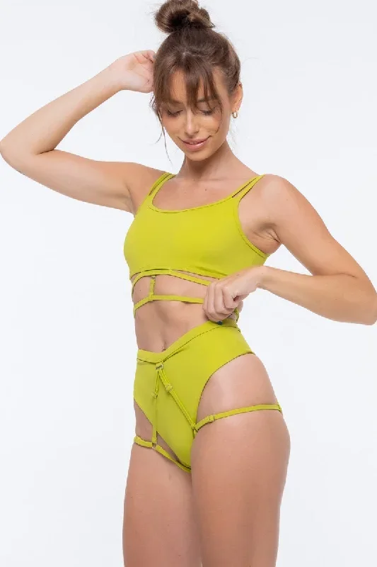 nona-perkasa-moonflower-bottoms-vert