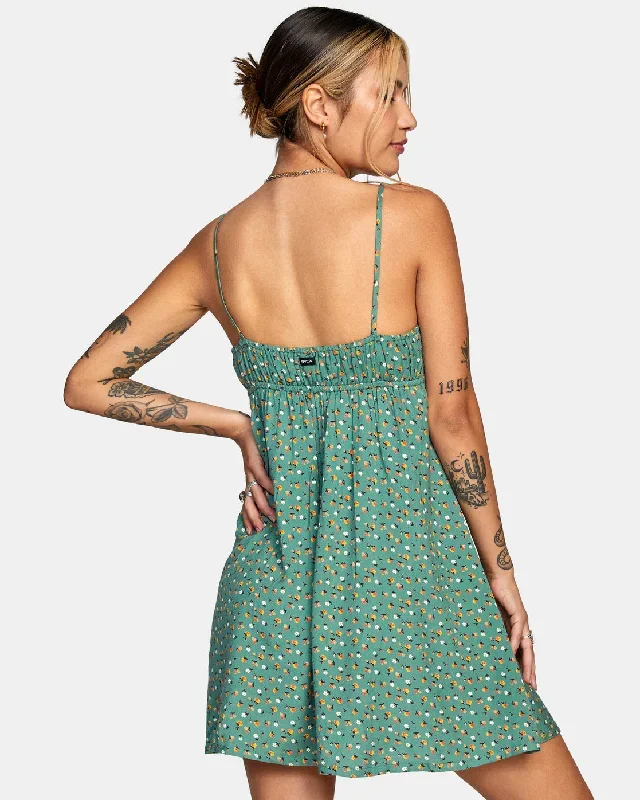 overtime-sun-dress-green-ivy