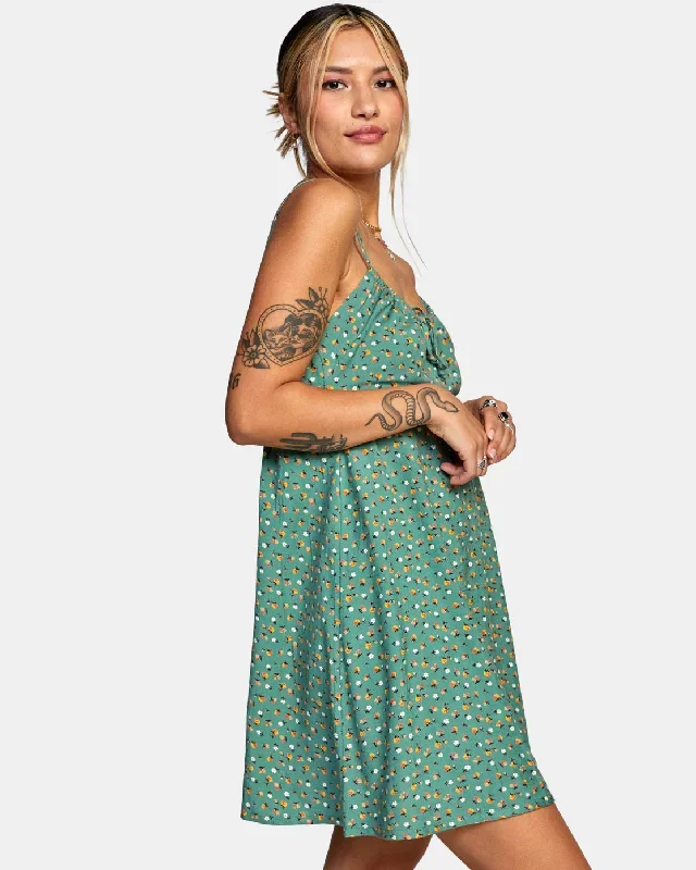 overtime-sun-dress-green-ivy