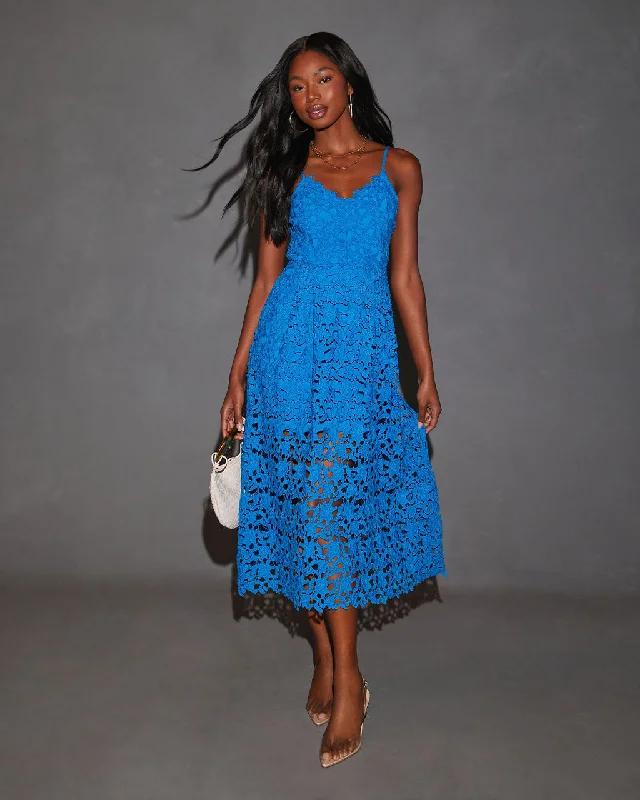 picturesque-pocketed-crochet-midi-dress