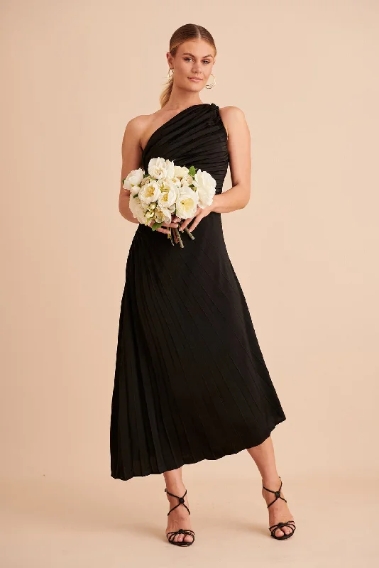 toulon-one-shoulder-maxi-dress-in-black